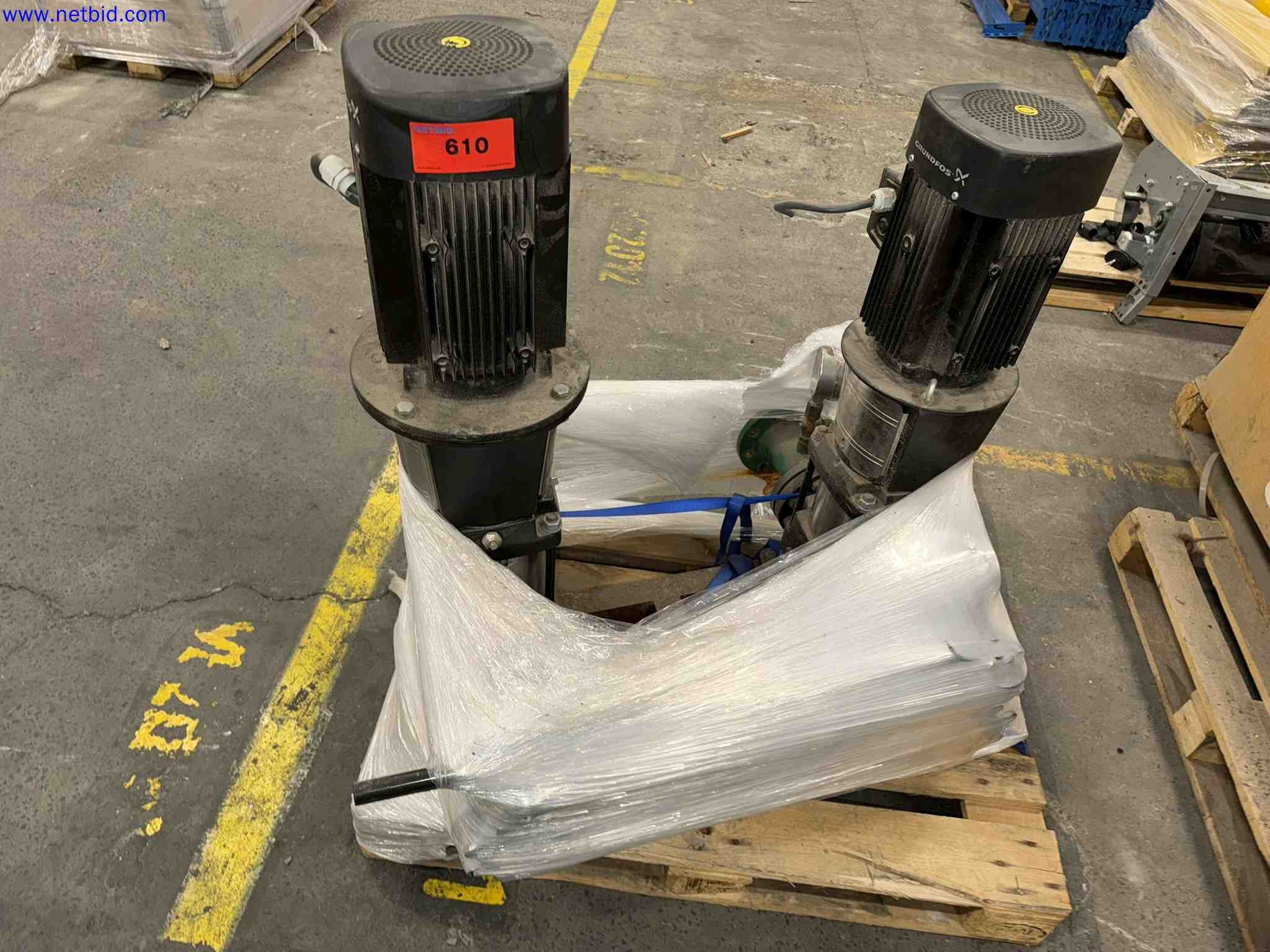 Vertikale, mehrstufige Zentrifugal-Inline-Pumpen Grundfos CR32-3